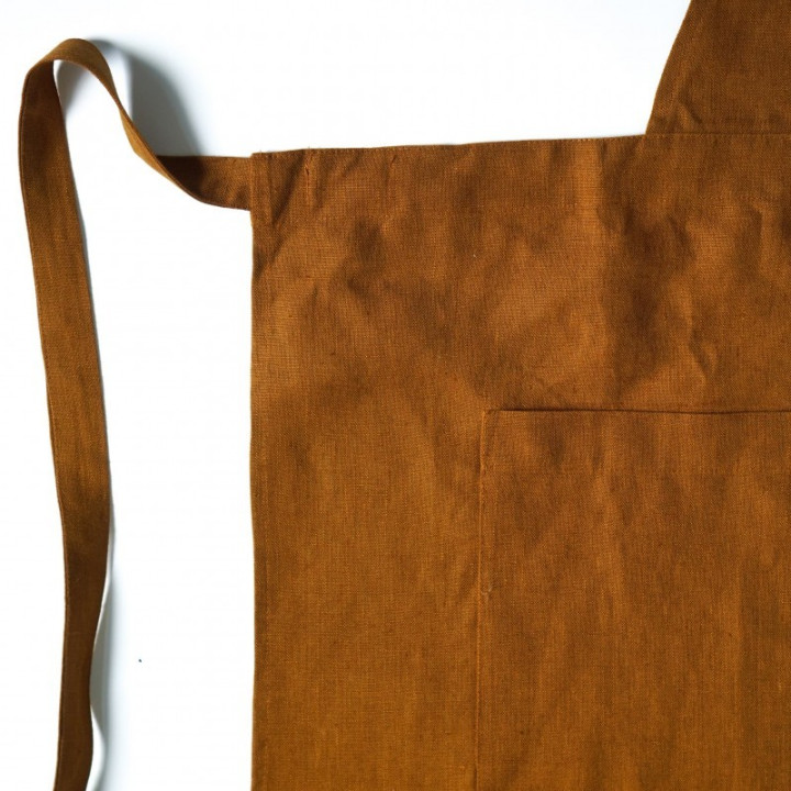 Apron for ceramics II-by Lennea