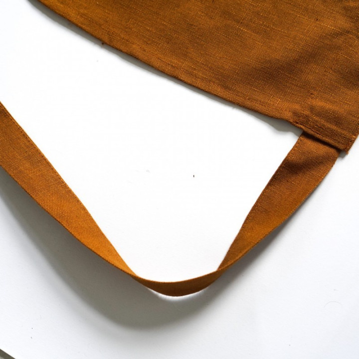 Apron for ceramics II-by Lennea