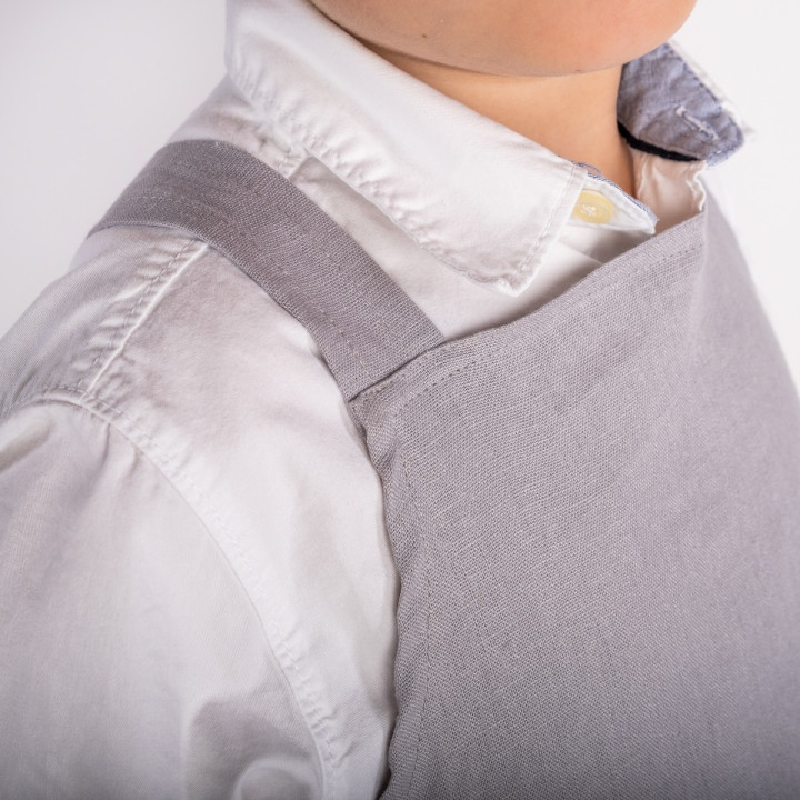 Lotta children's apron (ash grey) - with braces