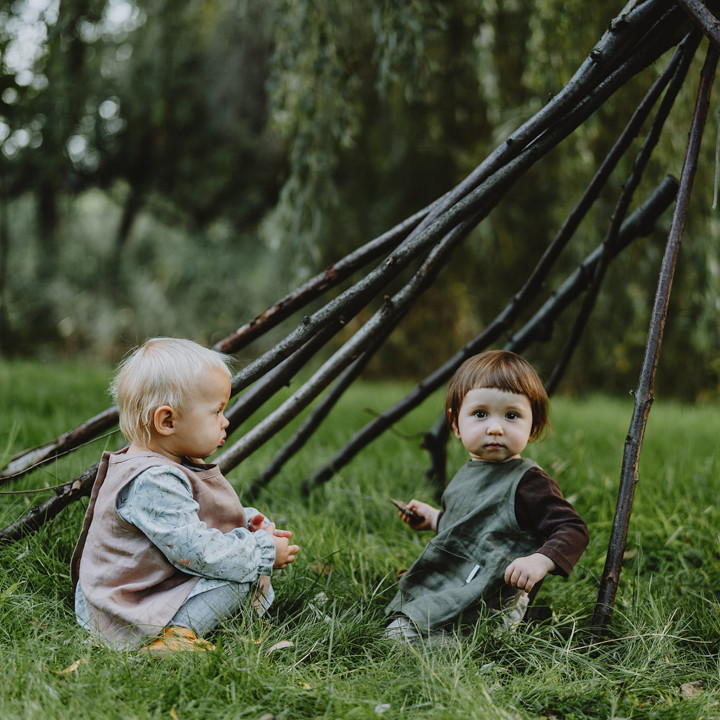 Kerstin children's apron (olive)