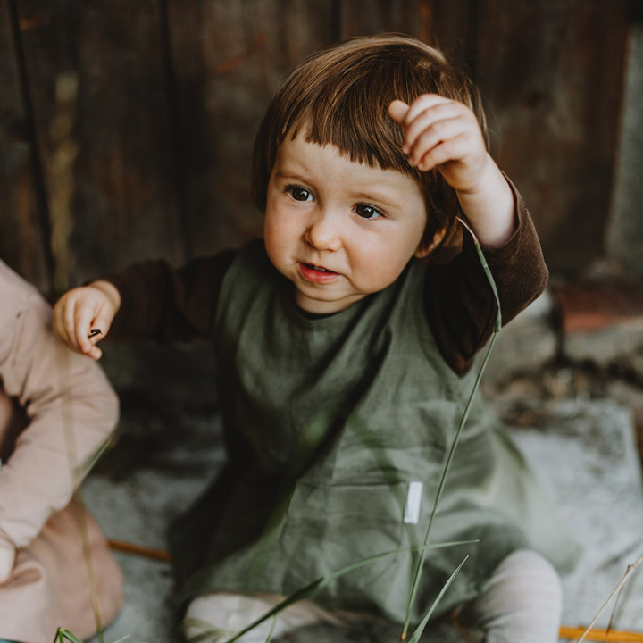 Kerstin children's apron (olive)