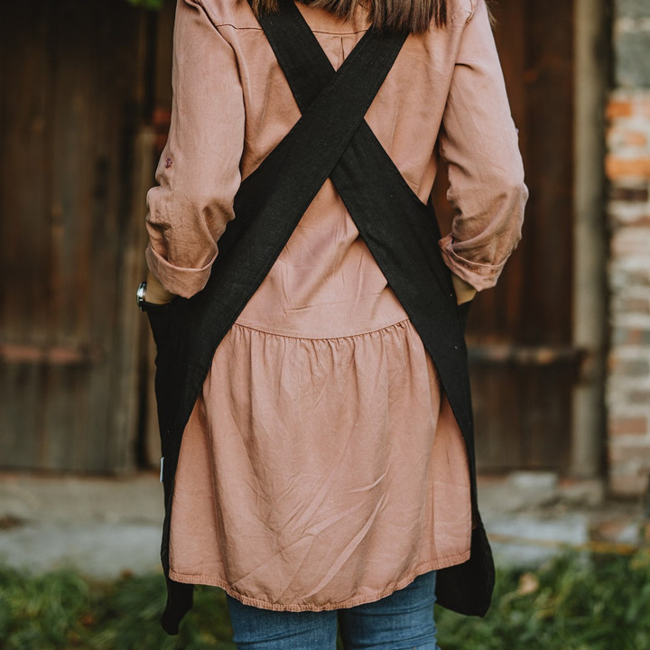 Ronja apron (black)