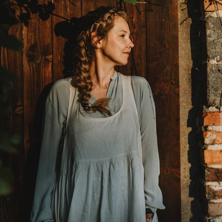 Mia dress apron - natural linen