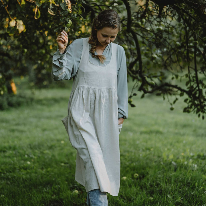 Mia dress apron - natural linen