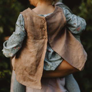 Kerstin Children's Apron (Walnut)