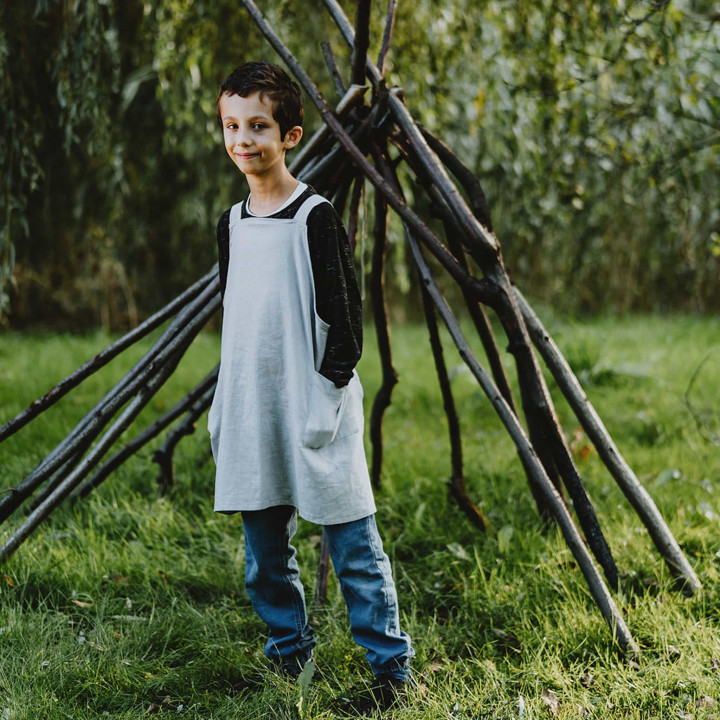 Lotta children's apron (ash grey) - with braces