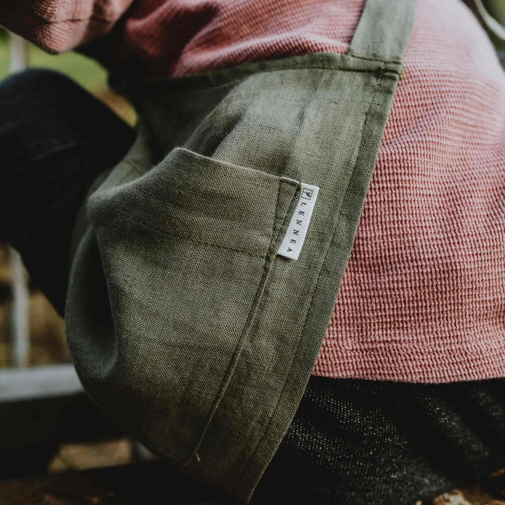 Children's apron with braces - 100% linen