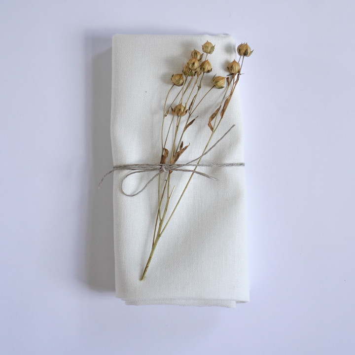 Linen cloth (cream)