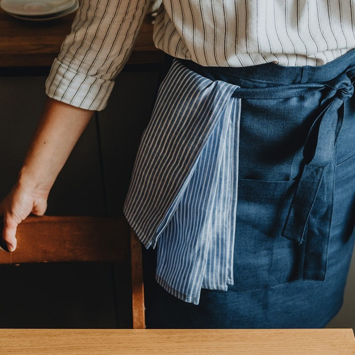 Linen cloth (blue stripes)