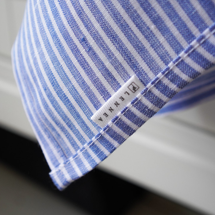 Linen cloth (blue stripes)