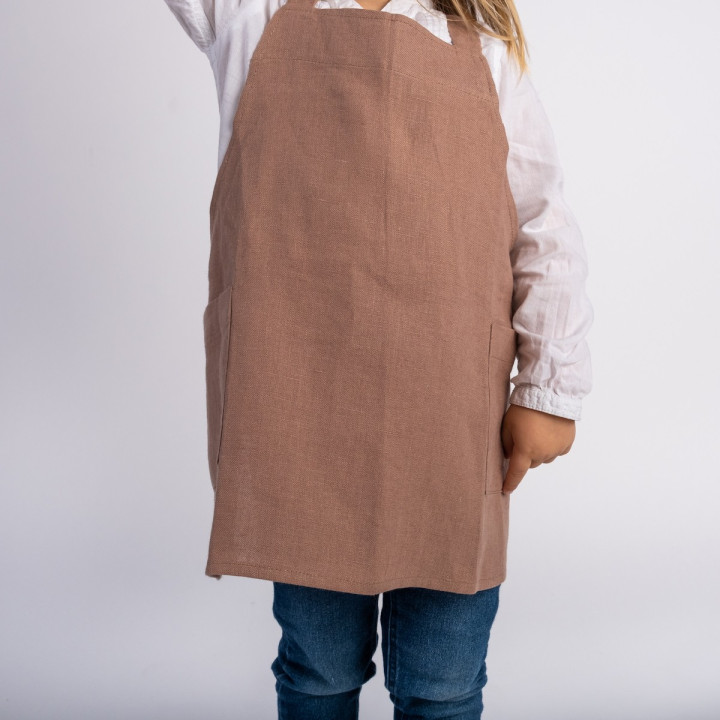 Lotta children's apron (walnut) - with braces