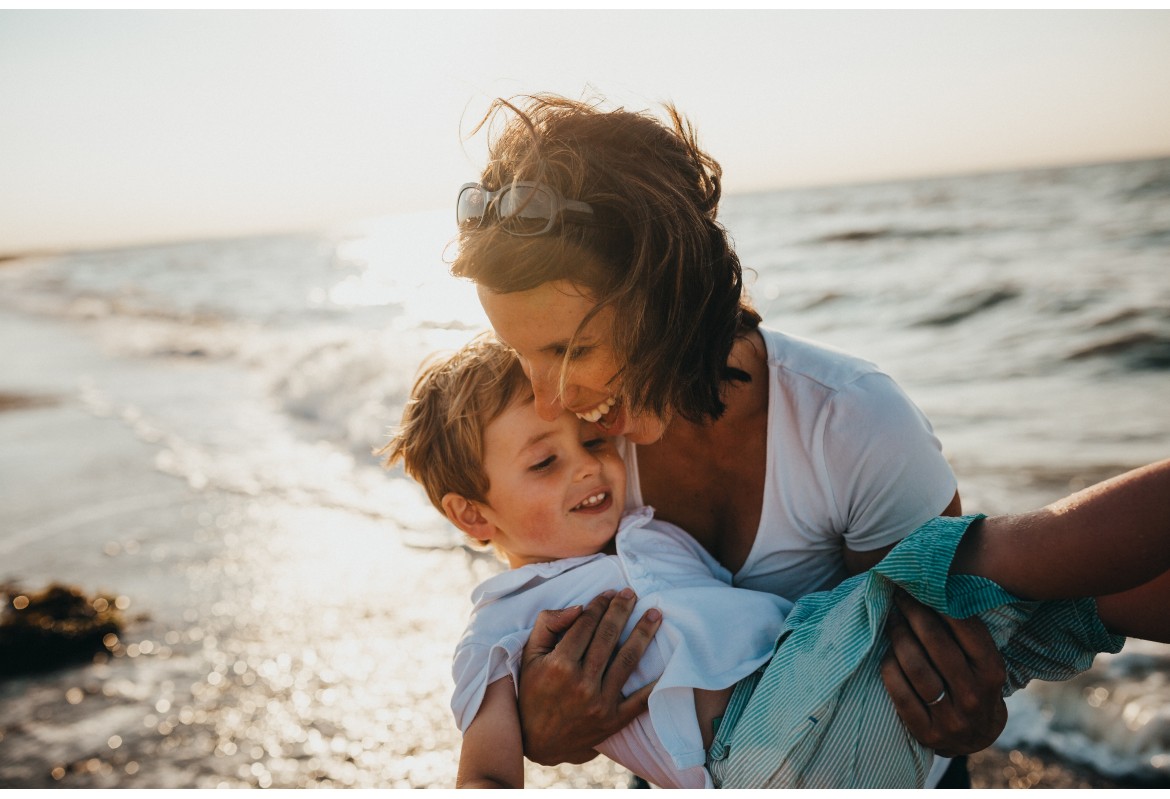 5 Ideas for a Special Mother's Day with Our Aprons