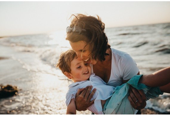 5 Ideas for a Special Mother's Day with Our Aprons